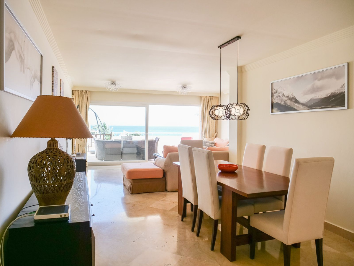 Appartement te koop in Estepona | 2 slaapkamers H5125003