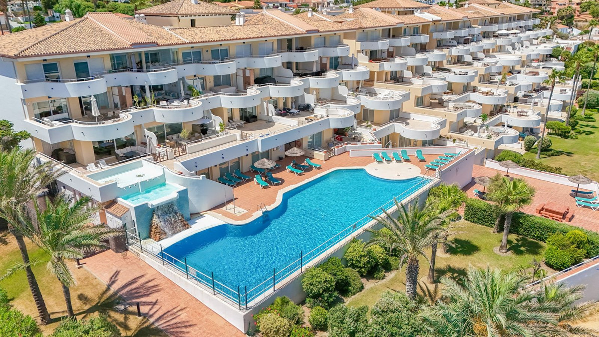 Appartement te koop in Estepona | 2 slaapkamers H5125003