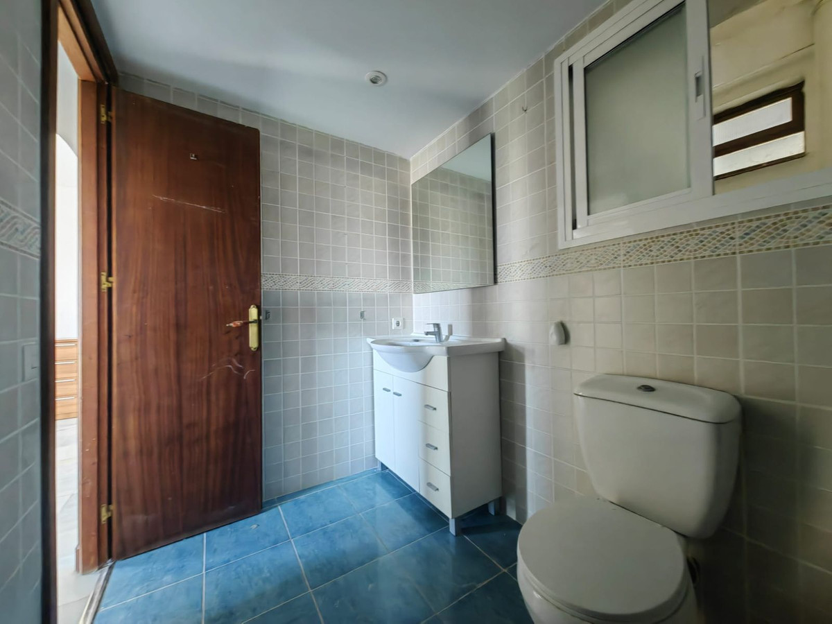 Appartement te koop in Estepona | 1 slaapkamers H5125075