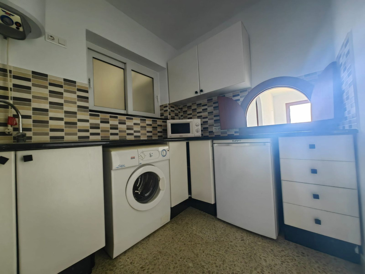 Appartement te koop in Estepona | 1 slaapkamers H5125075