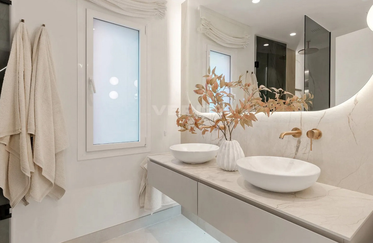 Appartement te koop in Estepona | 3 slaapkamers H5125369