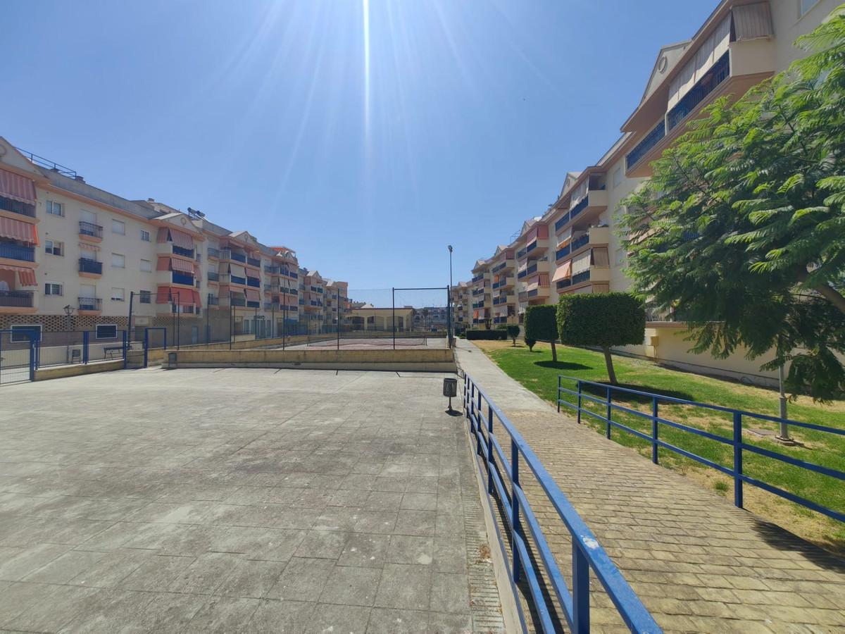 Appartement te koop in Estepona | 3 slaapkamers H5125885