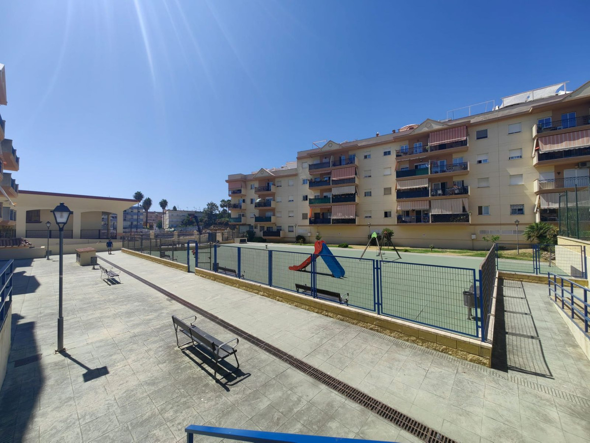 Appartement te koop in Estepona | 3 slaapkamers H5125885