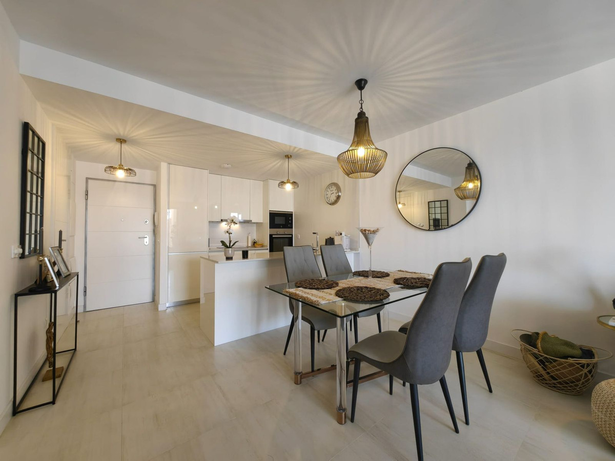 Appartement te koop in Estepona | 2 slaapkamers H5125966