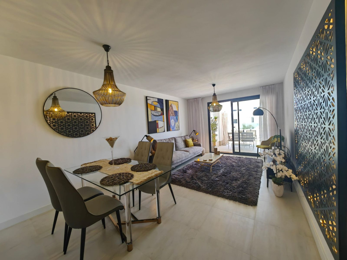 Appartement te koop in Estepona | 2 slaapkamers H5125966