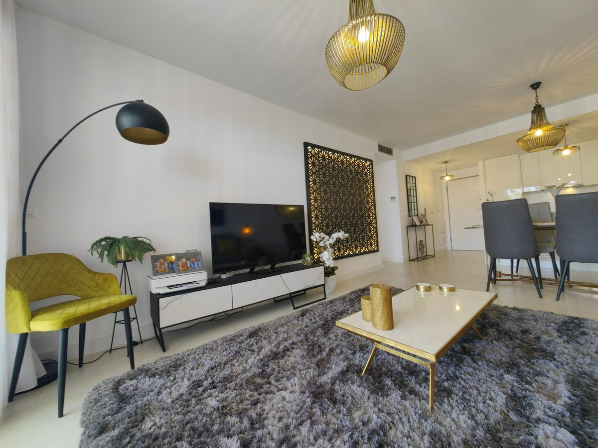 Appartement te koop in Estepona | 2 slaapkamers H5125966