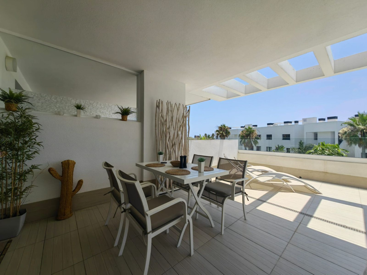 Appartement te koop in Estepona | 2 slaapkamers H5125966