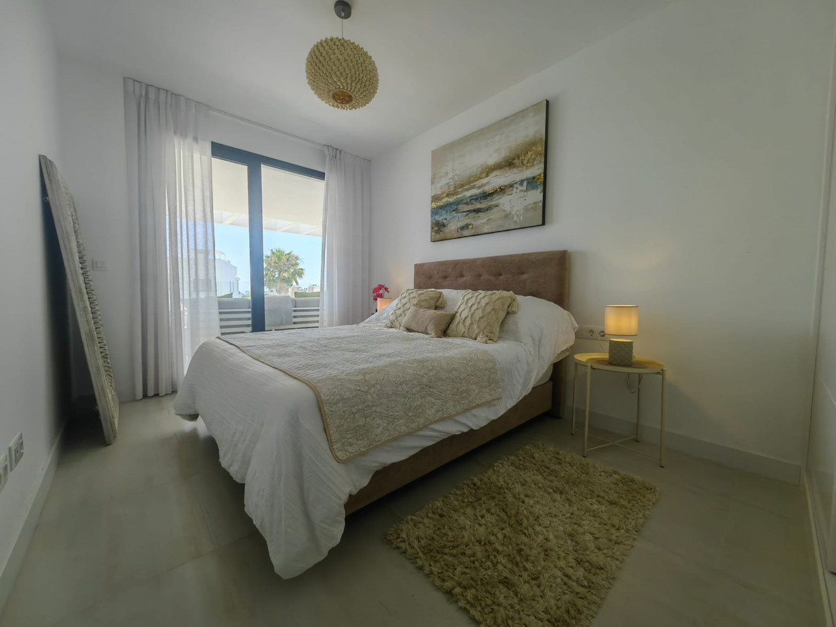 Appartement te koop in Estepona | 2 slaapkamers H5125966