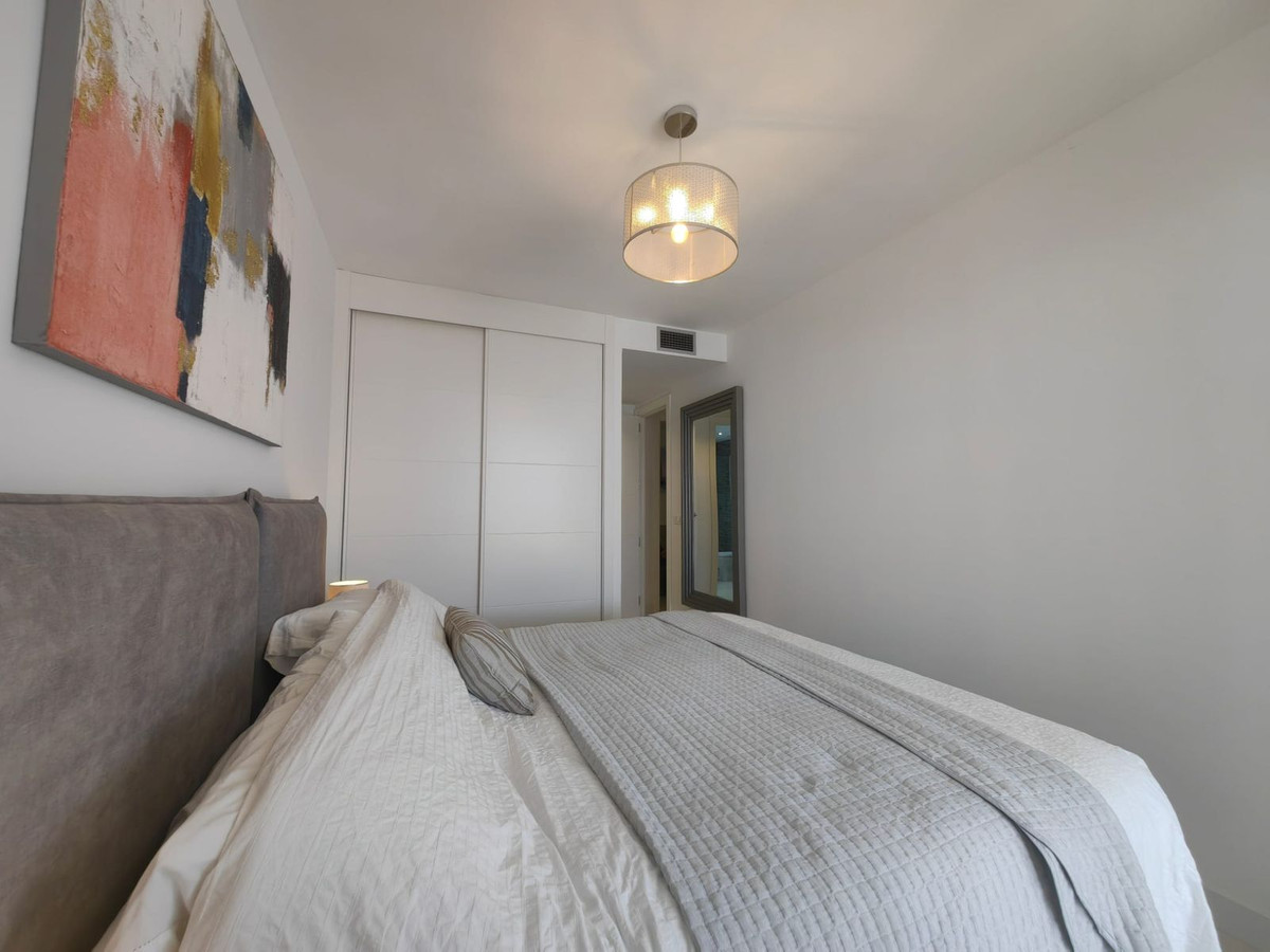Appartement te koop in Estepona | 2 slaapkamers H5125966