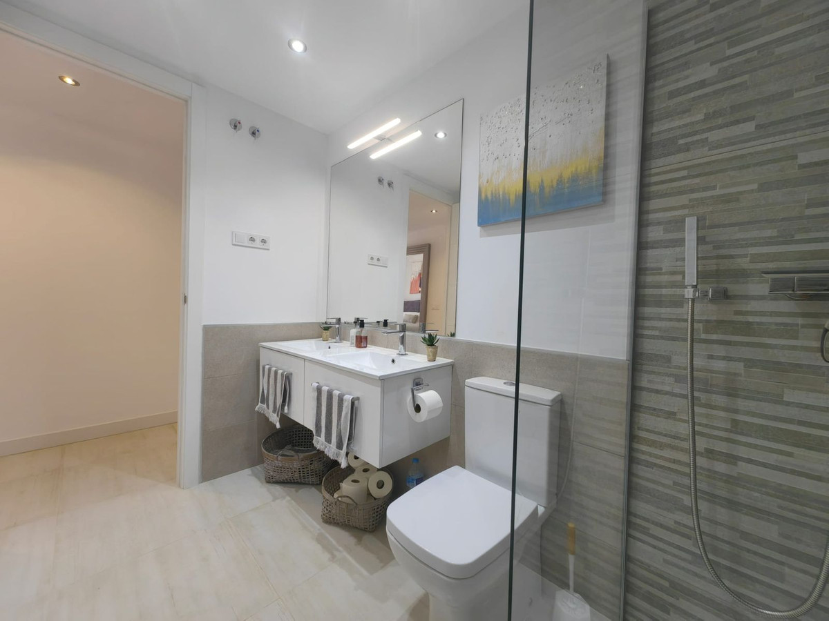 Appartement te koop in Estepona | 2 slaapkamers H5125966