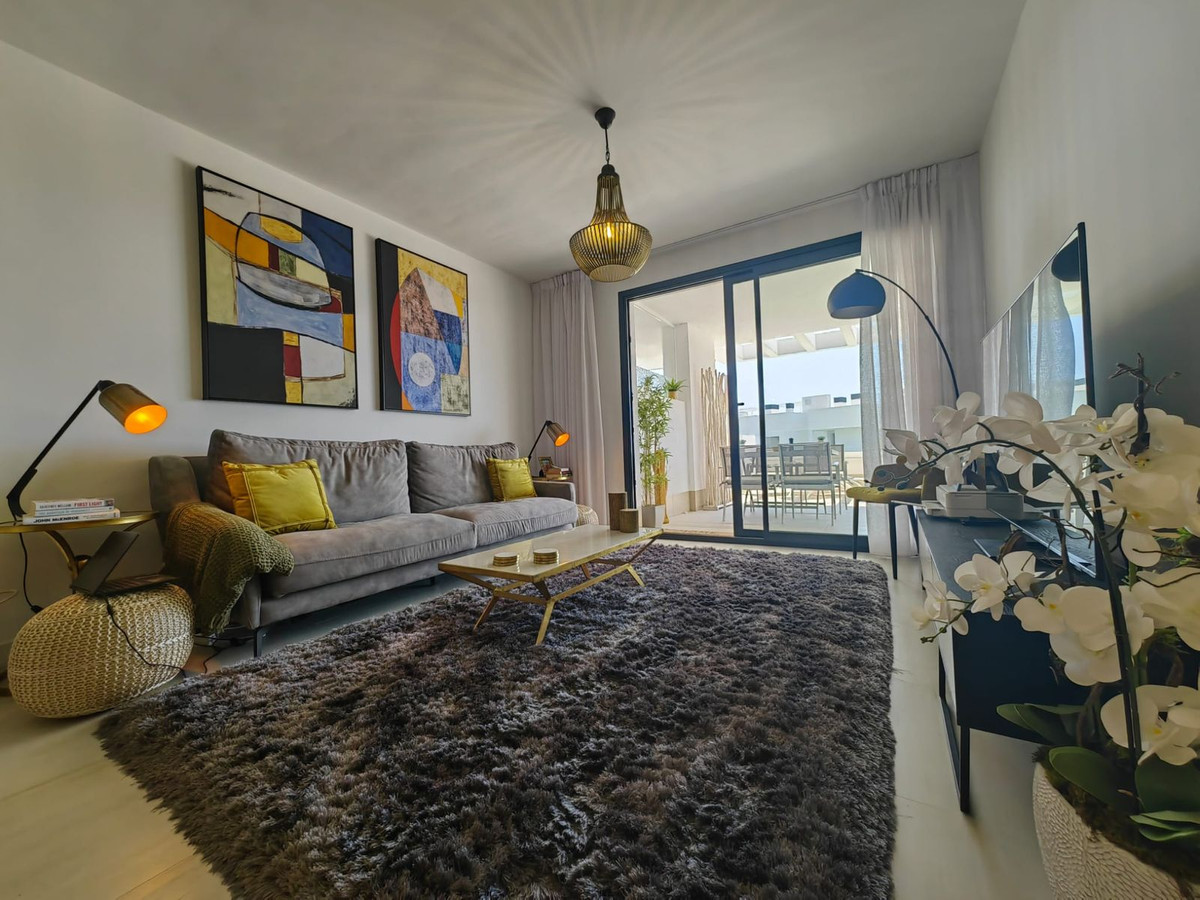 Appartement te koop in Estepona | 2 slaapkamers H5125966