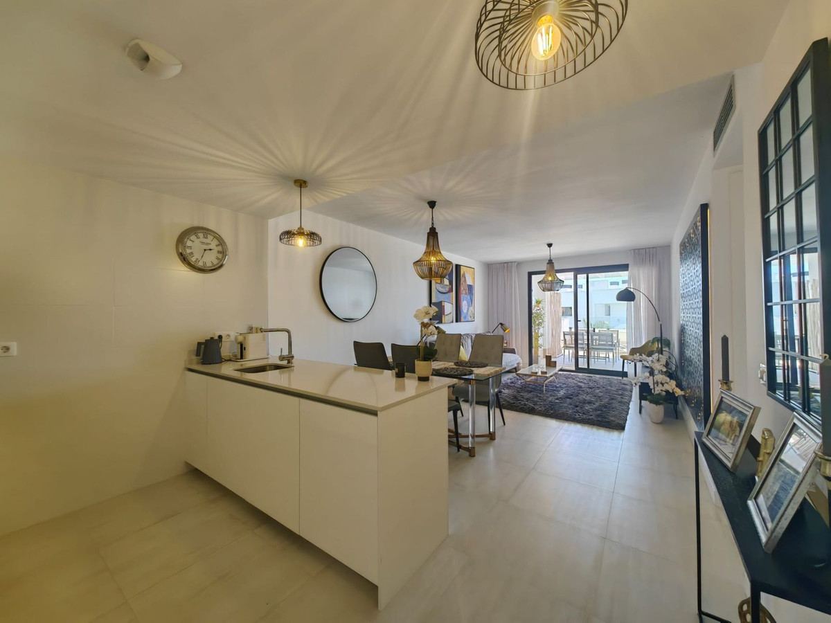 Appartement te koop in Estepona | 2 slaapkamers H5125966