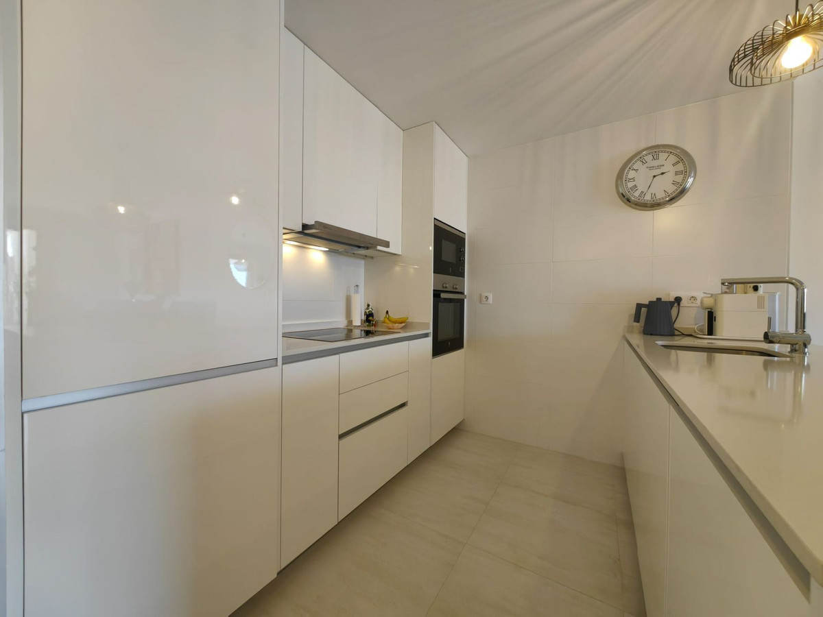 Appartement te koop in Estepona | 2 slaapkamers H5125966