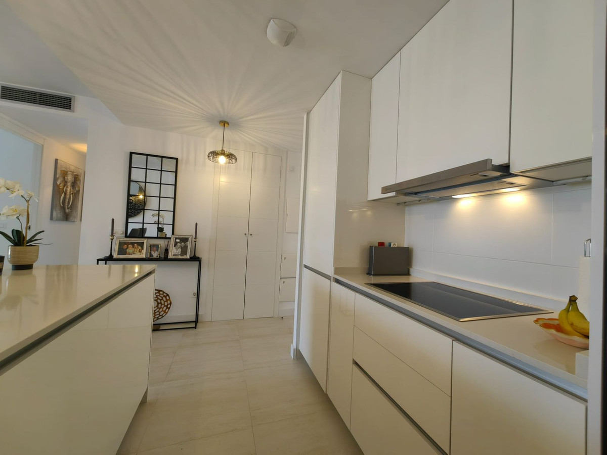 Appartement te koop in Estepona | 2 slaapkamers H5125966