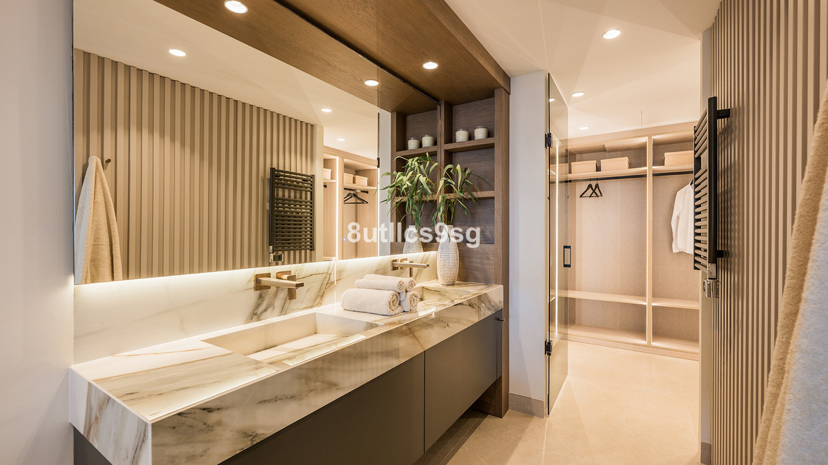 Appartement te koop in Estepona | 4 slaapkamers H5127532