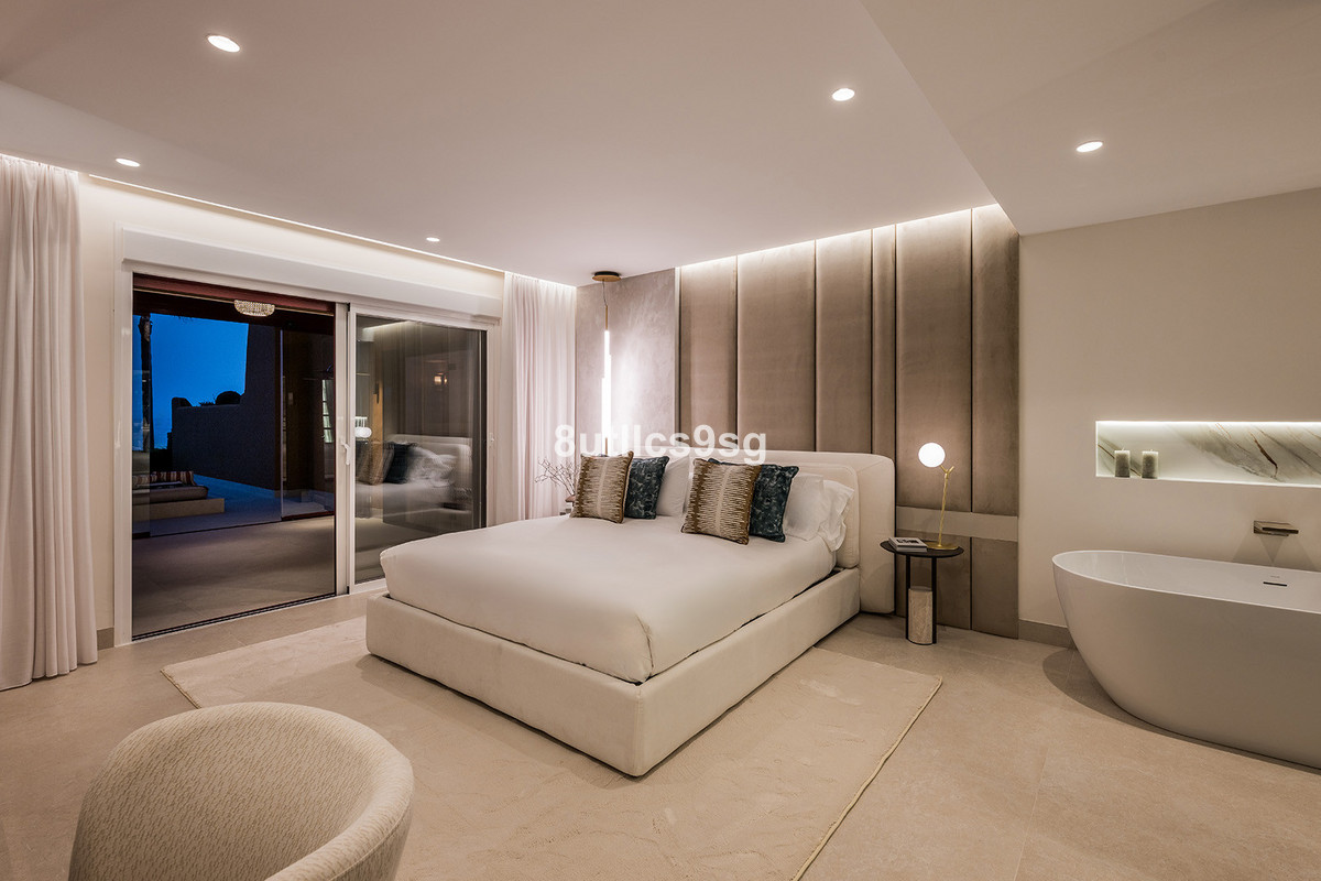 Appartement te koop in Estepona | 4 slaapkamers H5127532