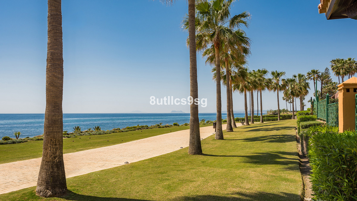 Appartement te koop in Estepona | 4 slaapkamers H5127532