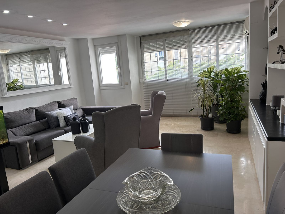 Appartement te koop in Estepona | 3 slaapkamers H5129038