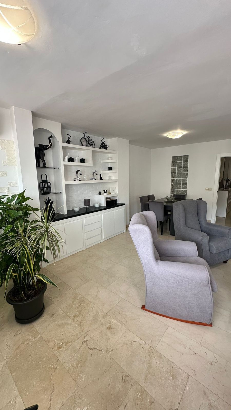 Appartement te koop in Estepona | 3 slaapkamers H5129038
