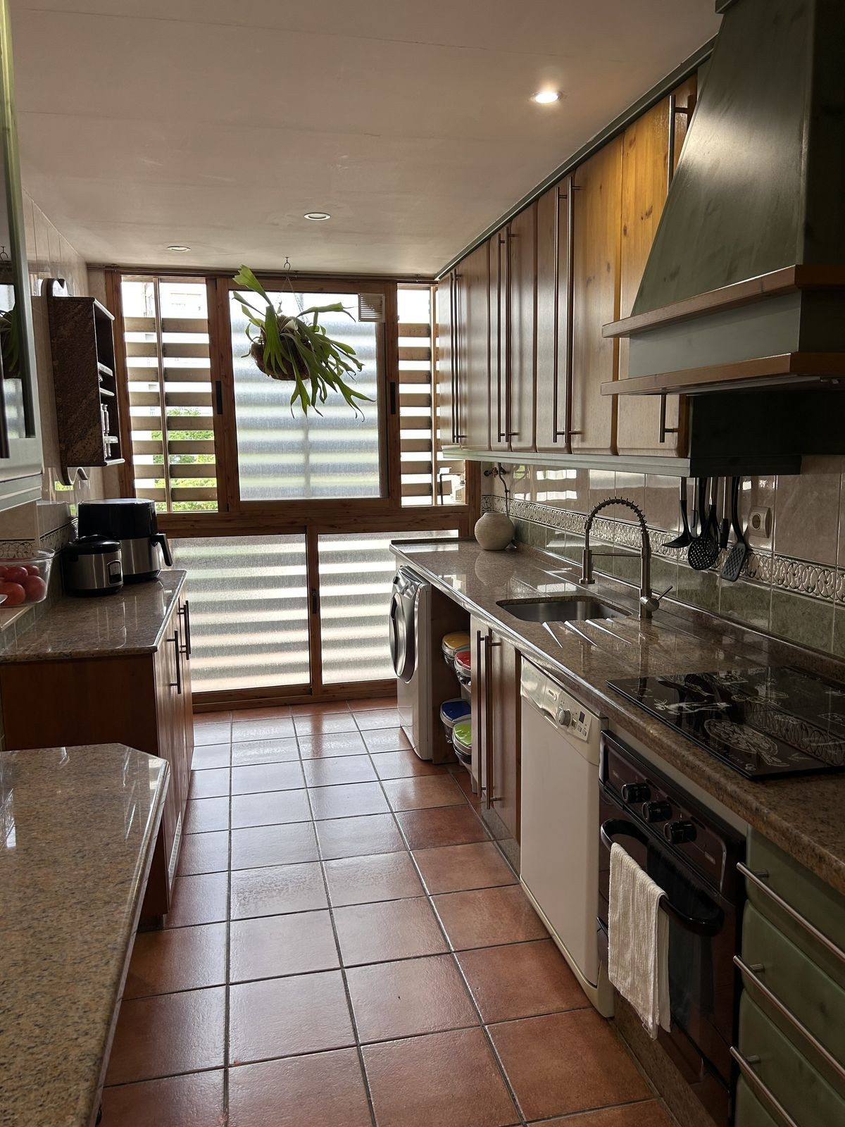 Appartement te koop in Estepona | 3 slaapkamers H5129038