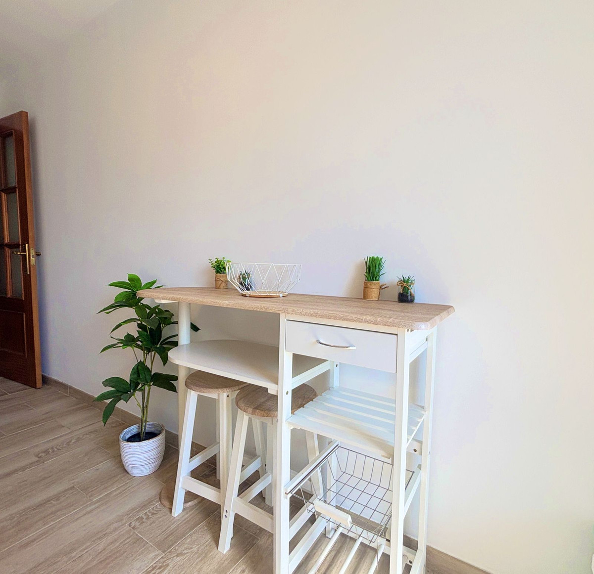 Apartment for sale in Estepona | 2 bedrooms H5129602