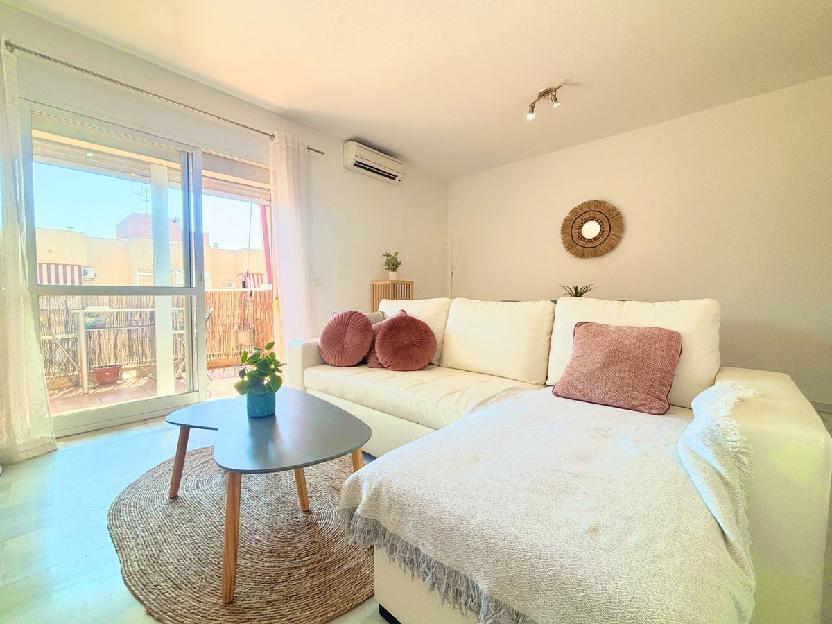 Apartment for sale in Estepona | 2 bedrooms H5129602
