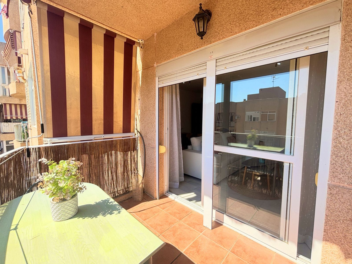 Apartment for sale in Estepona | 2 bedrooms H5129602
