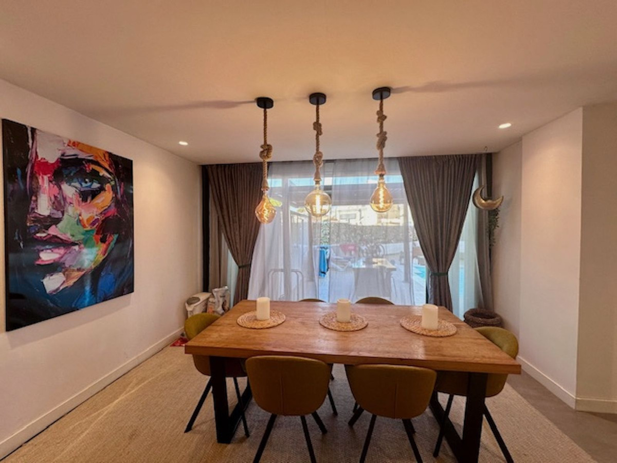 Apartment for sale in Estepona | 2 bedrooms H5130955