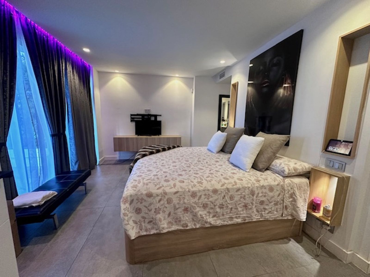 Apartment for sale in Estepona | 2 bedrooms H5130955