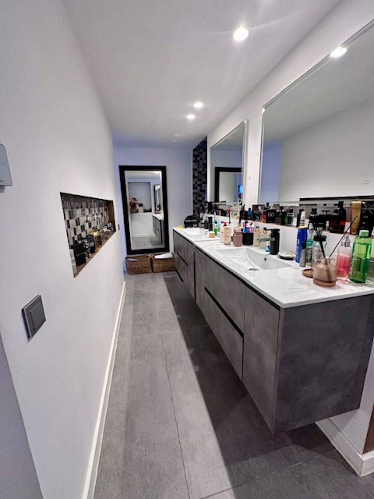 Apartment for sale in Estepona | 2 bedrooms H5130955