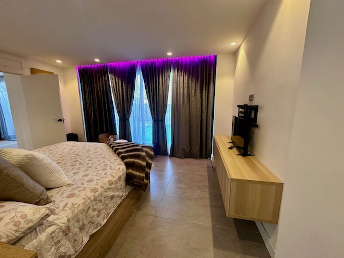 Apartment for sale in Estepona | 2 bedrooms H5130955