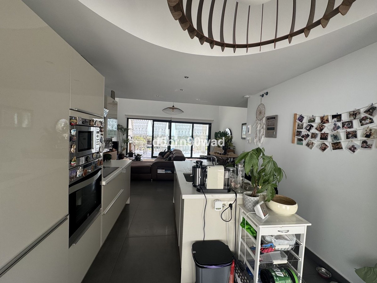 Detached Villa for sale in Estepona | 4 bedrooms H5130982