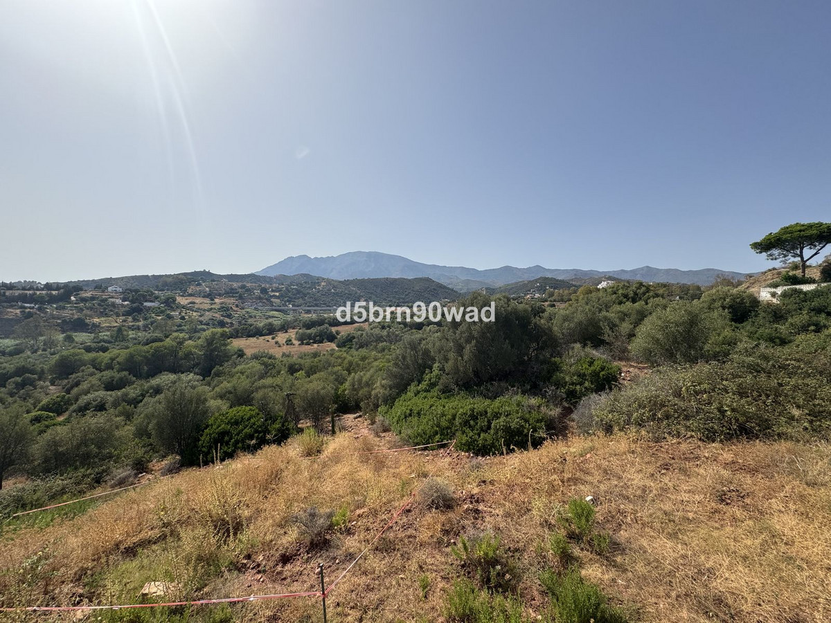 Detached Villa for sale in Estepona | 4 bedrooms H5130982