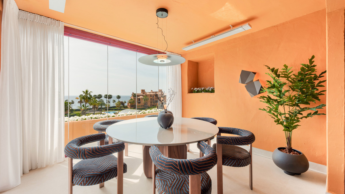 Apartment for sale in Estepona | 3 bedrooms H5131093