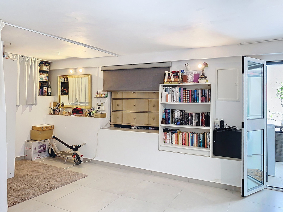Property main view 42