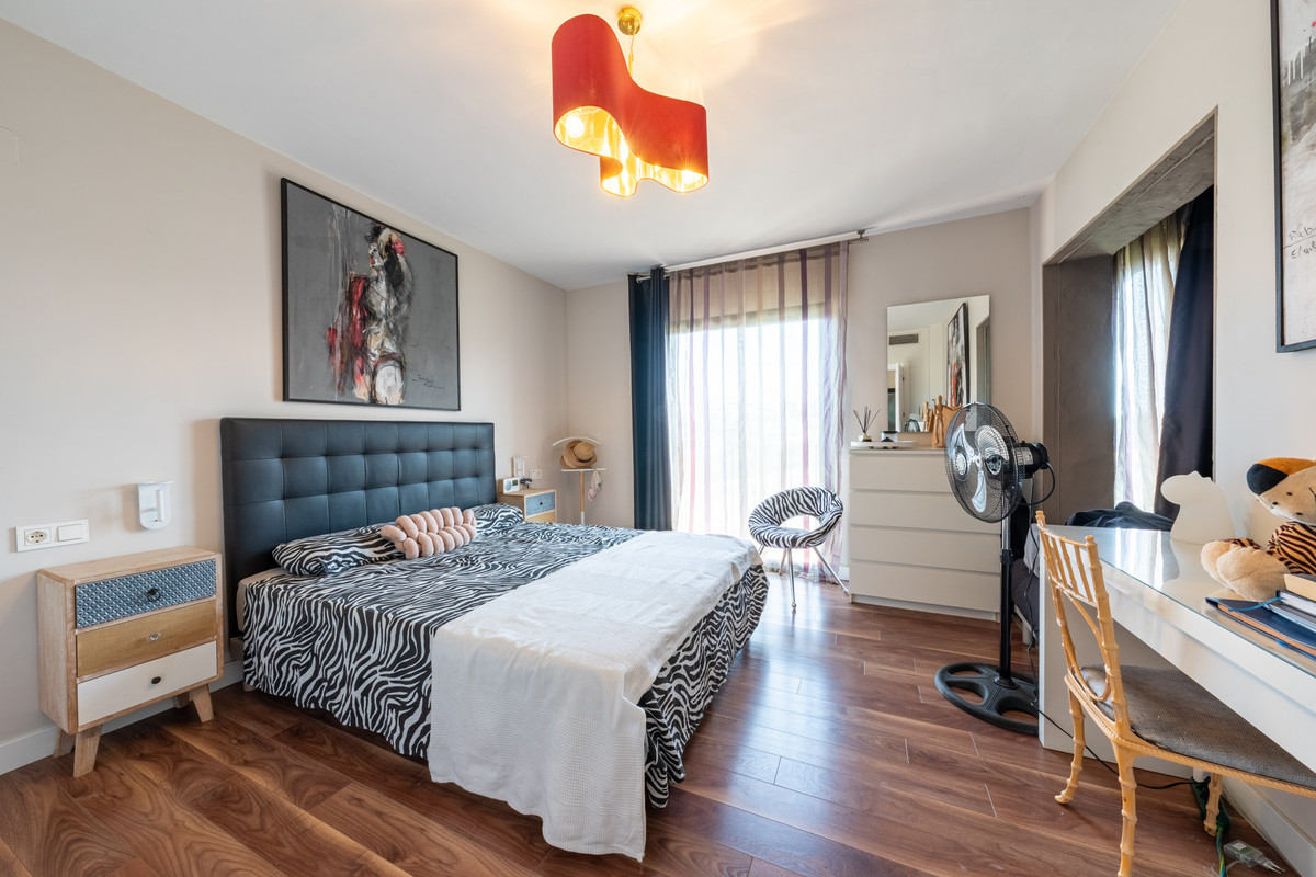 Penthouse te koop in Estepona | 3 slaapkamers H5132797