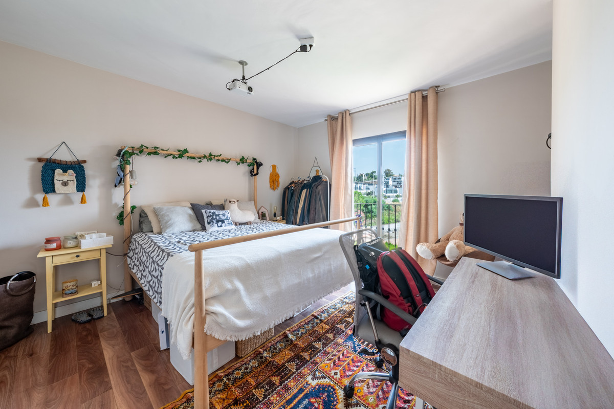 Penthouse te koop in Estepona | 3 slaapkamers H5132797