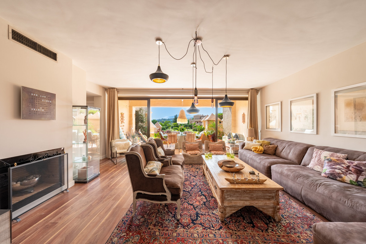 Penthouse te koop in Estepona | 3 slaapkamers H5132797