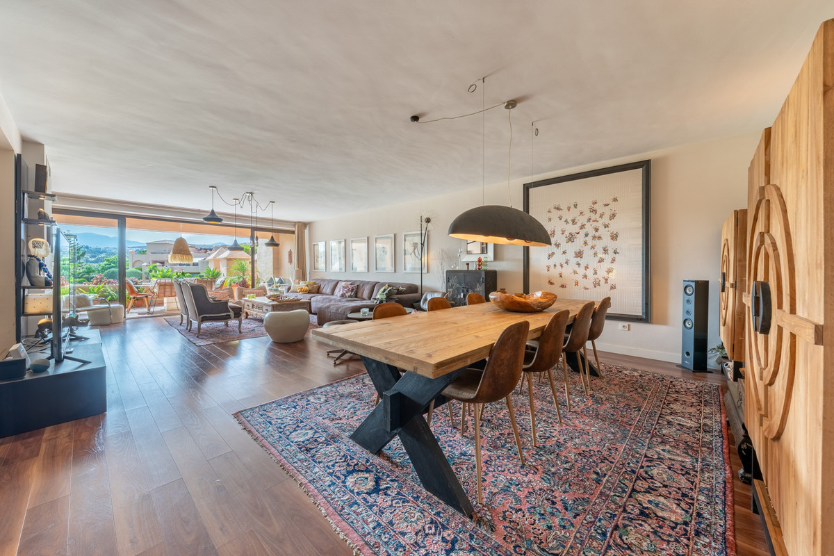 Penthouse te koop in Estepona | 3 slaapkamers H5132797