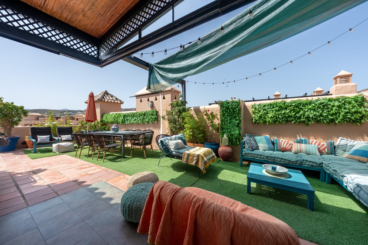 Penthouse te koop in Estepona | 3 slaapkamers H5132797