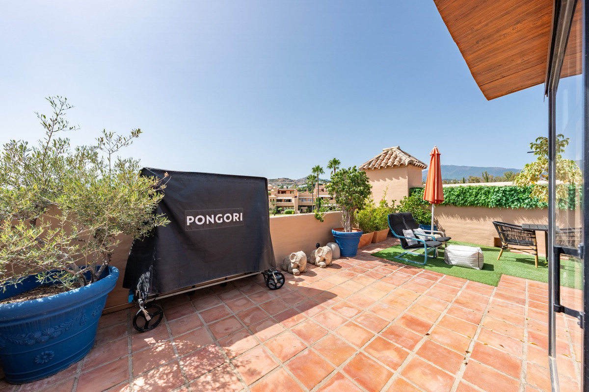 Penthouse te koop in Estepona | 3 slaapkamers H5132797