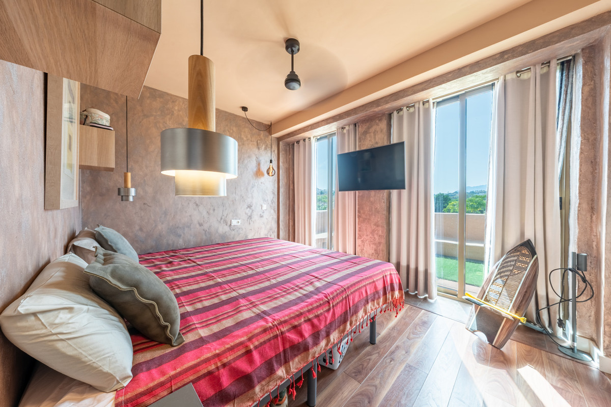 Penthouse te koop in Estepona | 3 slaapkamers H5132797