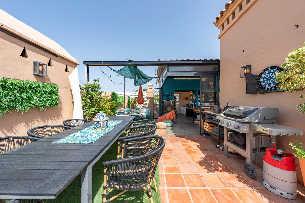 Penthouse te koop in Estepona | 3 slaapkamers H5132797