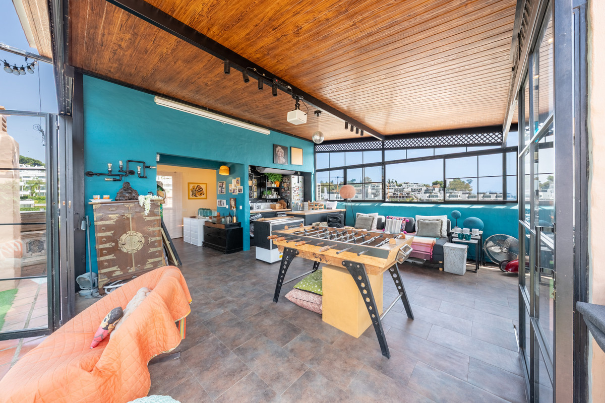 Penthouse te koop in Estepona | 3 slaapkamers H5132797