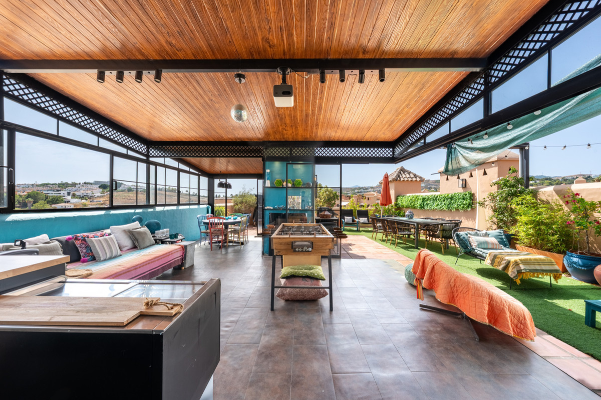 Penthouse te koop in Estepona | 3 slaapkamers H5132797