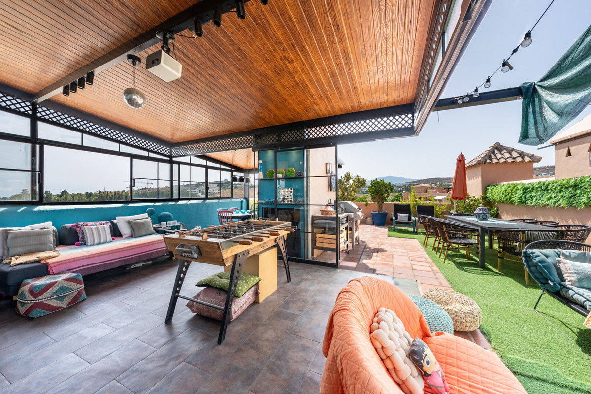 Penthouse te koop in Estepona | 3 slaapkamers H5132797