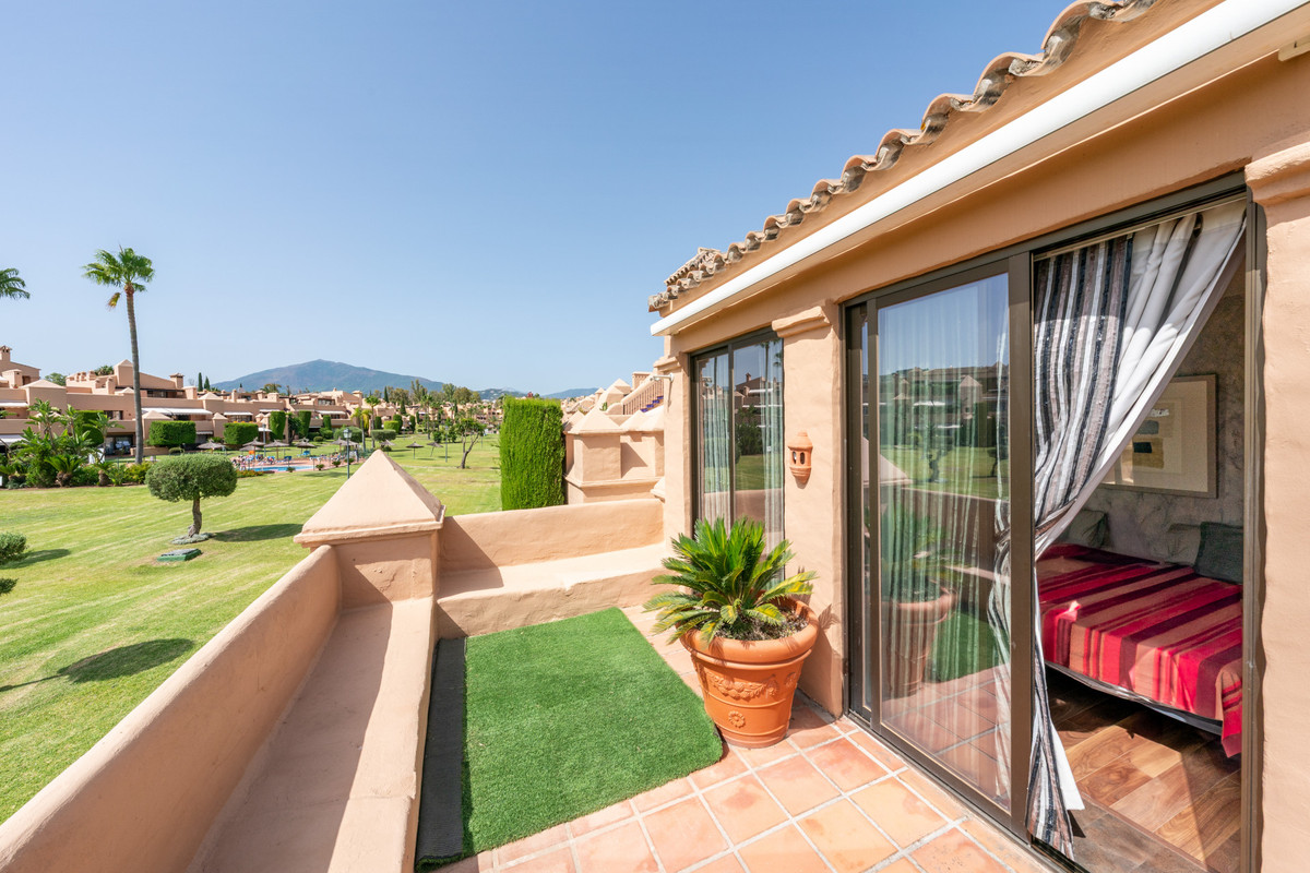 Penthouse te koop in Estepona | 3 slaapkamers H5132797