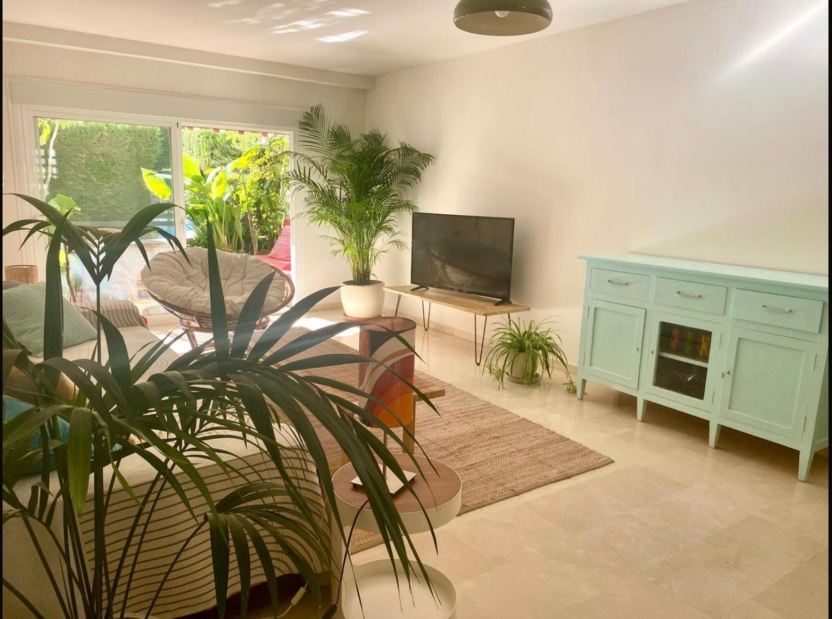 Appartement te koop in Estepona | 2 slaapkamers H5133085