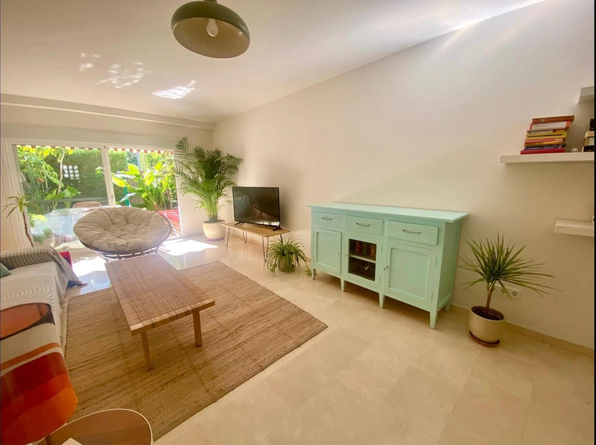 Appartement te koop in Estepona | 2 slaapkamers H5133085