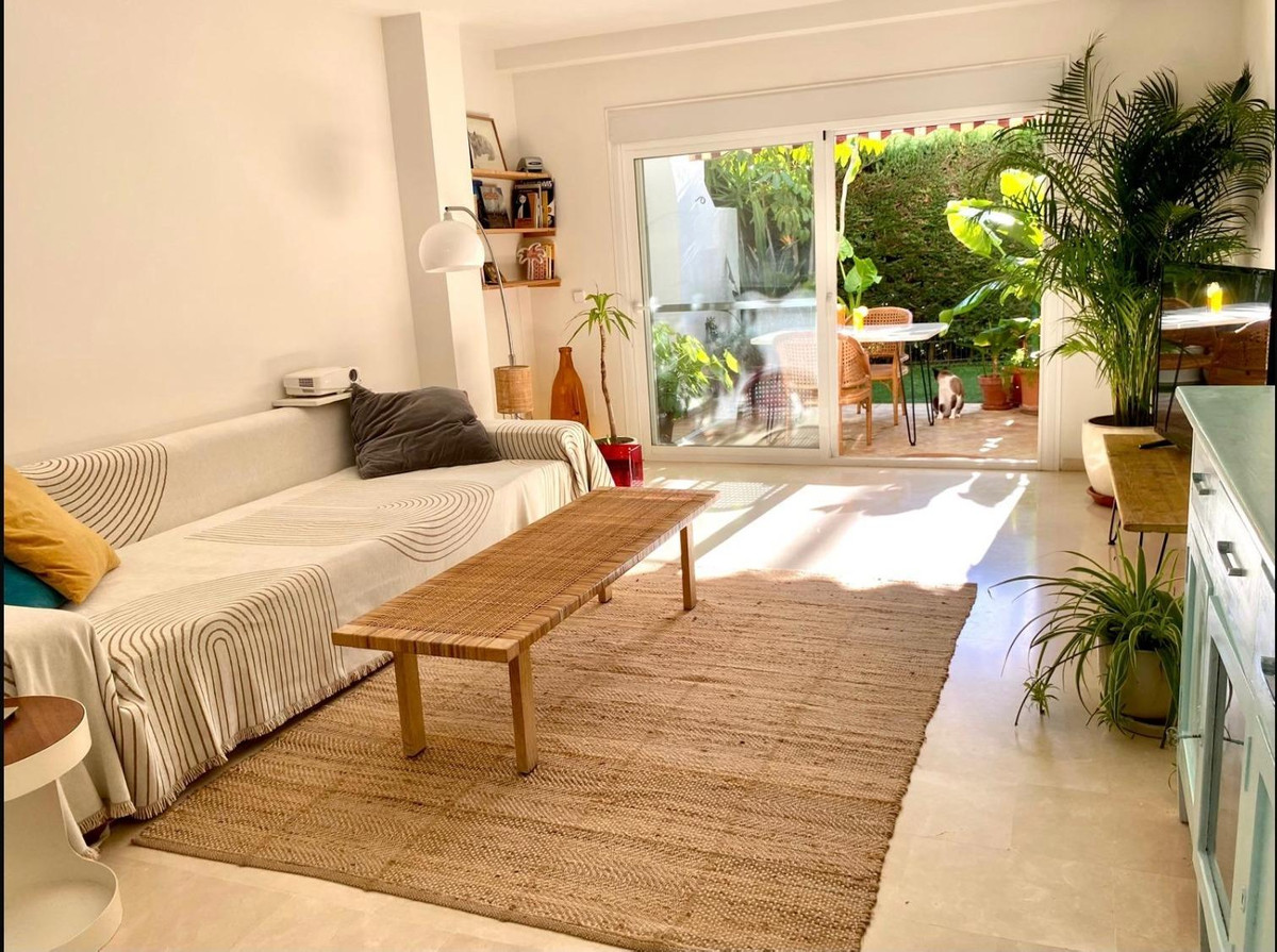 Appartement te koop in Estepona | 2 slaapkamers H5133085